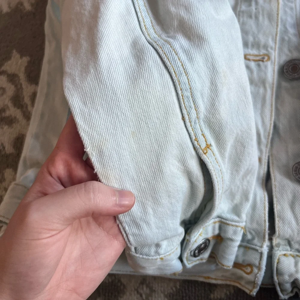 Forever 21 Distressed Light-Wash Denim Jacket - Picture 8 of 9